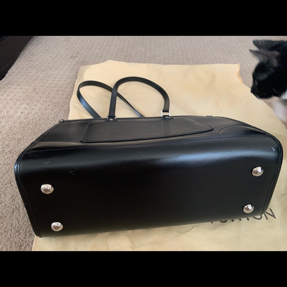 Authentic louis Vuitton black handbag - Picture 9 of 9